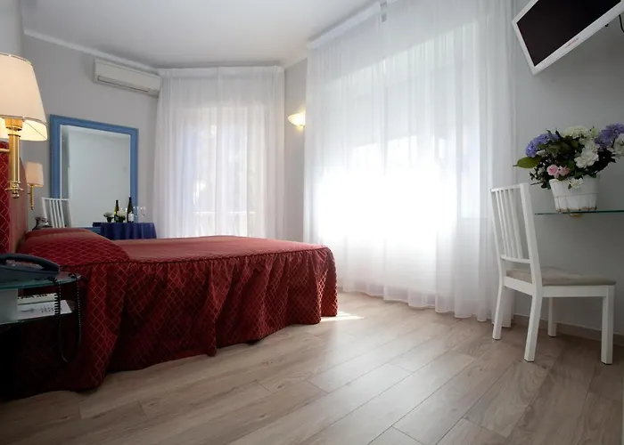 Il Gatto Отель Рапалло